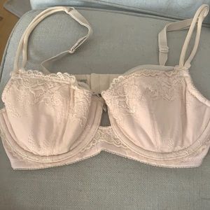 Jezebel bra-like new